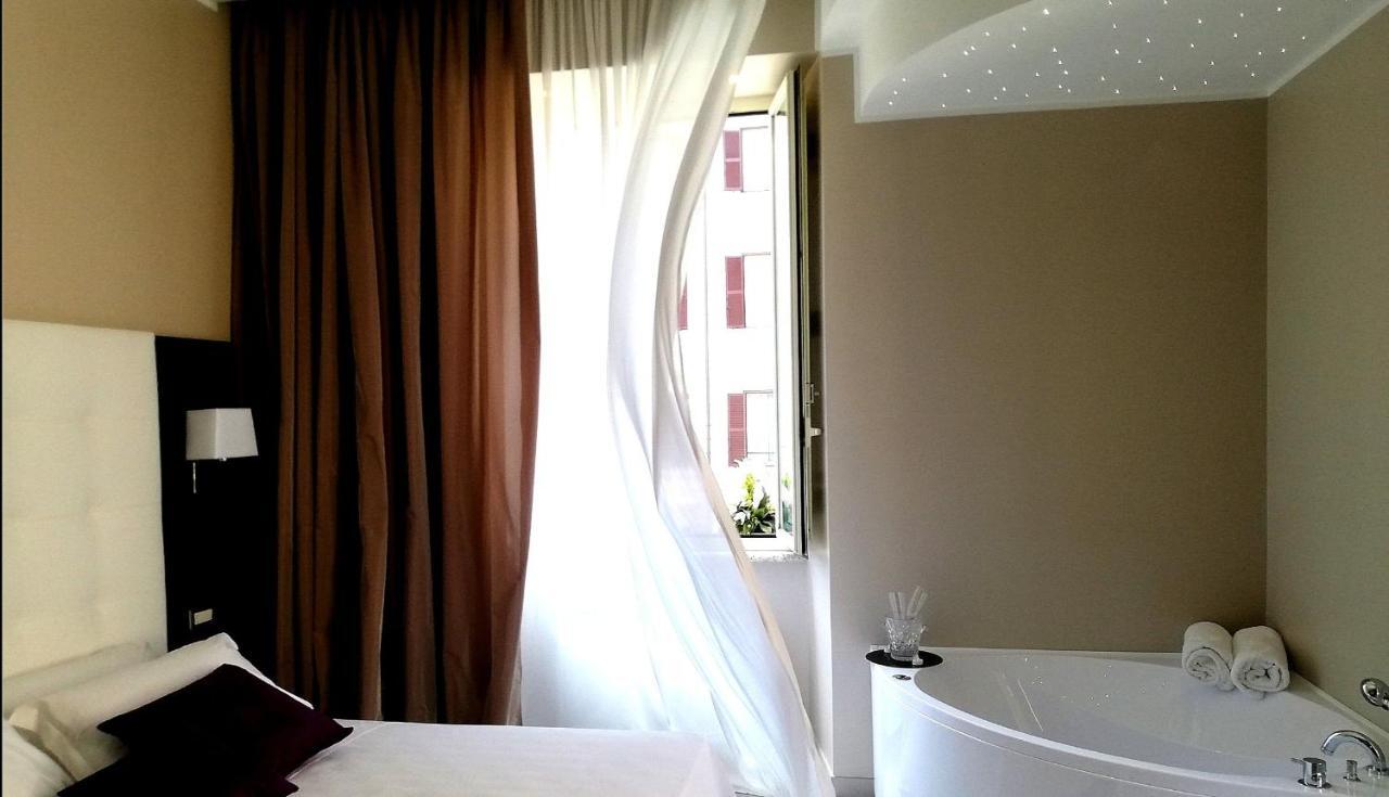 Roman Holidays Boutique 外观 照片
